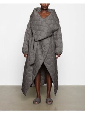 Skims DUVET Robe small